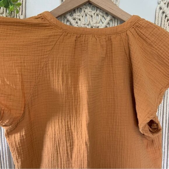 UNIVERSAL THREAD Gauzy Flutter Sleeve 100% Cotton V Neck Top Gold Orange XS - Picture 5 of 7